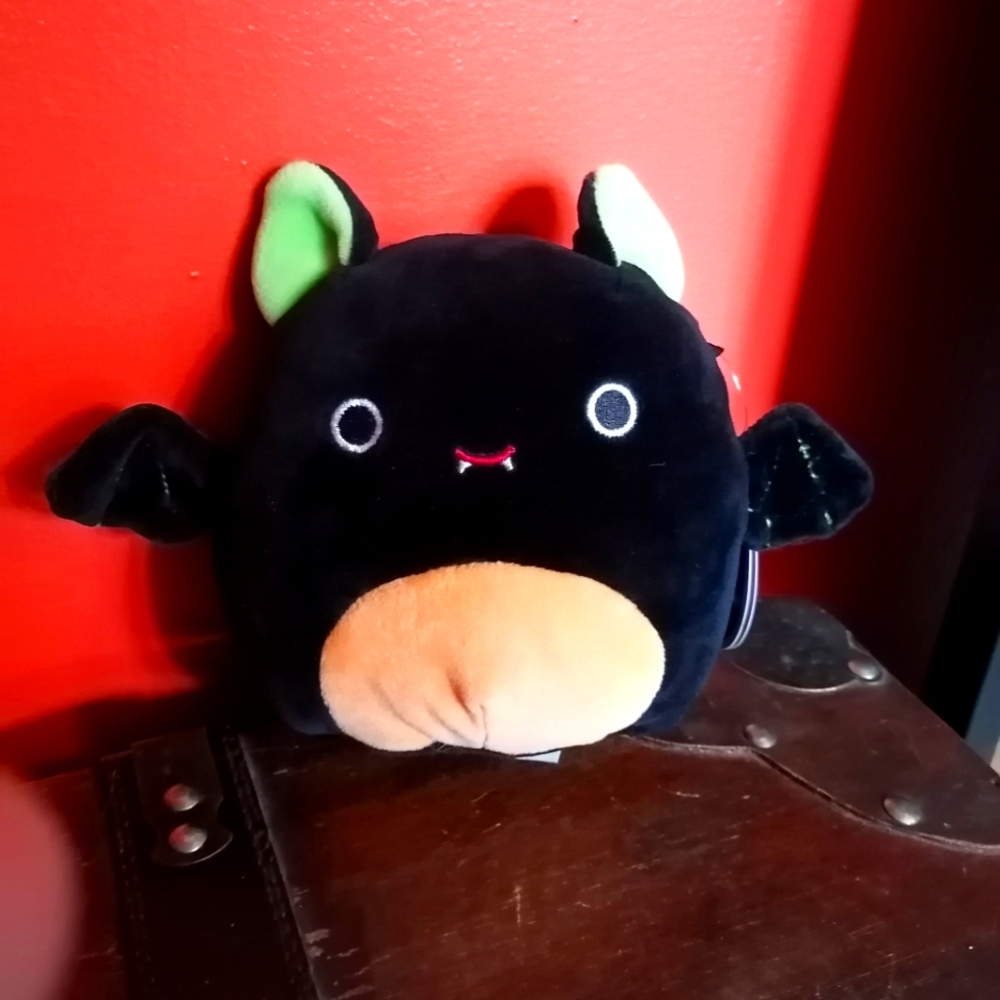 5" Binxie the Bat squishmallow plush